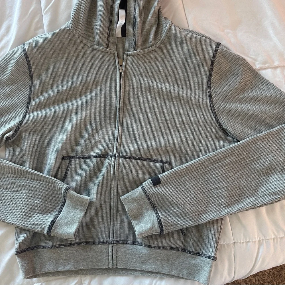 Fabletics jacket - Picture 2 of 4